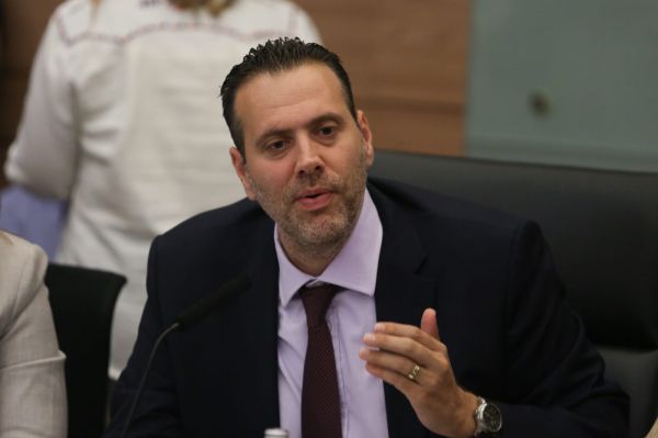 צפו: התרגיל של מיקי זוהר נגד ישראל ביתנו