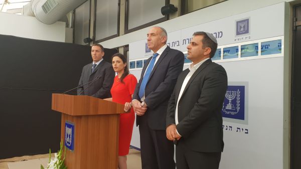 שקד: "לאורך כל המו"מ אנחנו נתנהל ברשימה אחת"