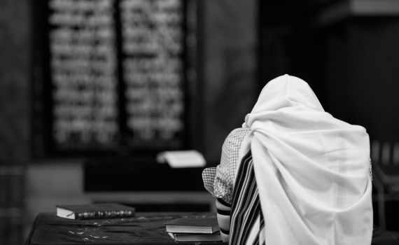 מרגש! העולה מאיראן שעלה לראשונה לתורה