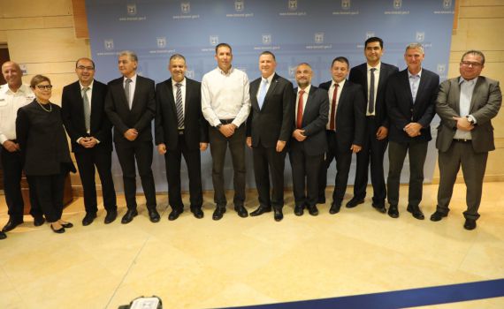 באו כדי להישאר? הח"כים החדשים התקבלו במשכן