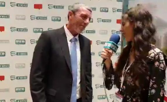 מפתיע: איזה מוזיקה אוהב לשמוע הרב רפי פרץ? צפו