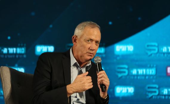 גנץ על הקלטות נתניהו: "זו פרשה 5000"