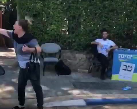 שורת עימותים בקלפיות: מצביעת כחול לבן תקפה פעיל ליכוד