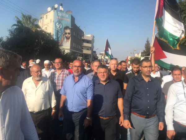 עם דגלי אש"ף: הערבים ציינו את אירועי טרור אוקטובר