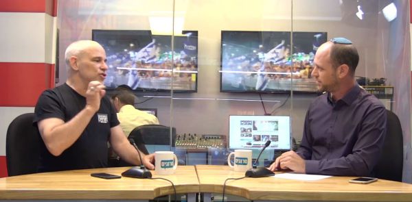 גדי טאוב: "שפנים, איפה אתם? עורפים את הימין"