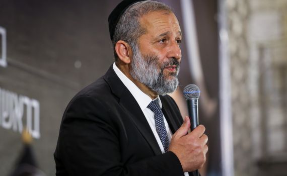 דרעי: "גנץ לא יקבל הצעה יותר טובה משקיבל מנתניהו"