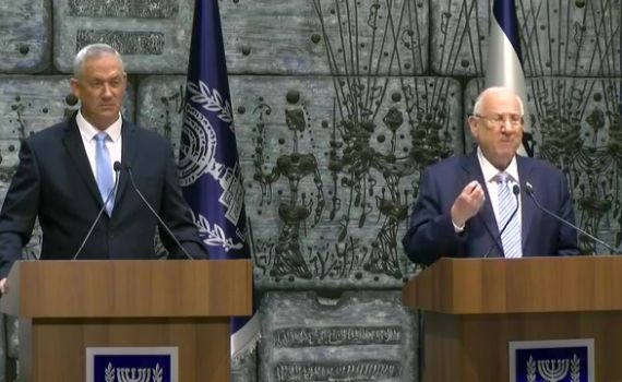 גנץ פנה לקבל ארכה מהנשיא: "קרובים להסכם"