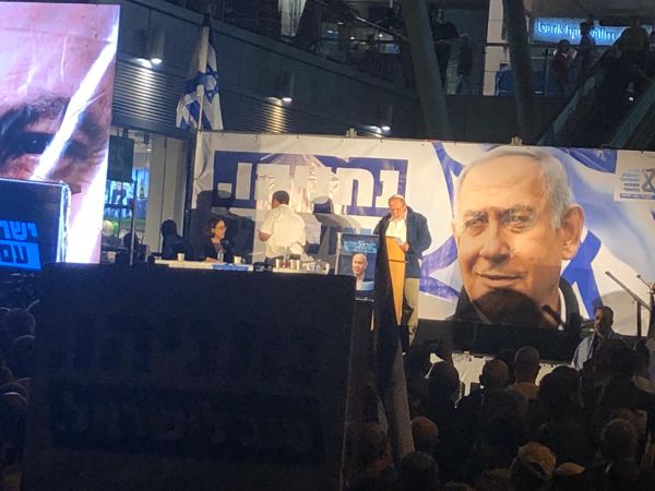 הרב אלי סדן בהפגנת הימין: "יש כאן רדיפה פוליטית"