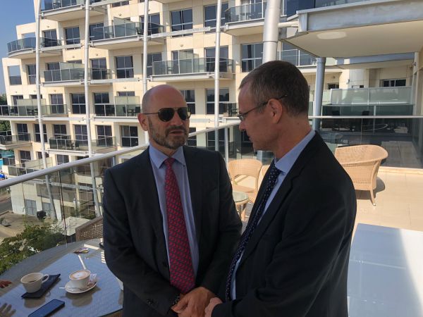 בתום הפגישה: כחול לבן והליכוד בהודעות סותרות