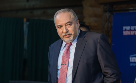 מתווה ליברמן נחשף: אחדות עם הליכוד וכחול לבן