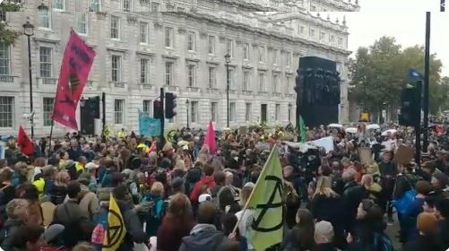 פעילי "מרד ההכחדה" בהפגנות נרחבות באירופה