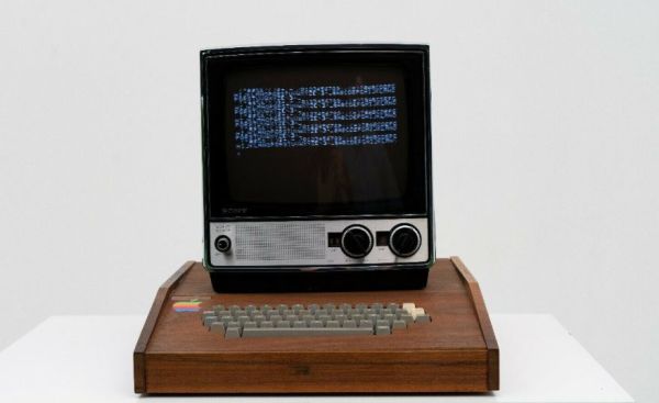 המחשב הראשון מוצע למכירה ב-1.7 מיליון דולר