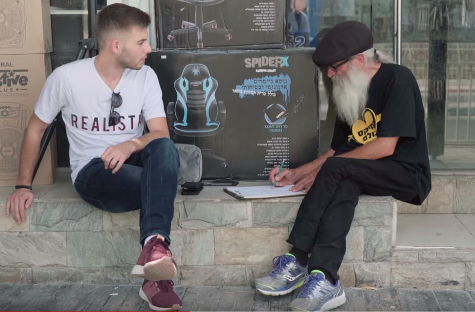 צפו: מאייר של מארוול שעבר לעפרה לחיות אחרת