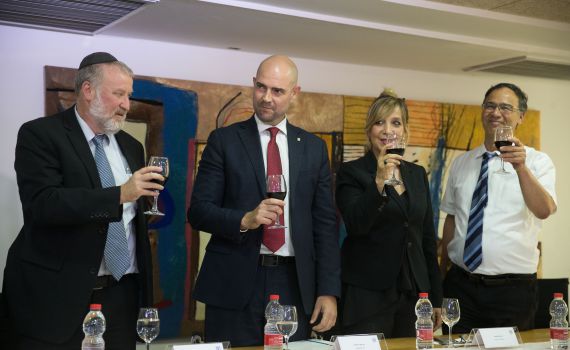 מנדלבליט ושי ניצן מגיבים לאוחנה: "ניסיון להטיל דופי"