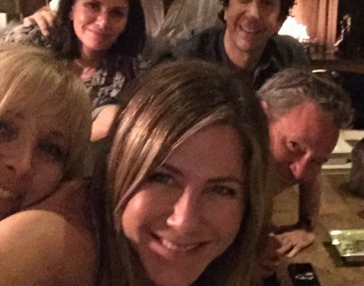 לאחר ששברה את הרשת: כוכבת חברים מגיבה. צפו