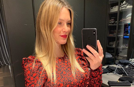 הכי שיק: בר רפאלי מפתיעה בלוק הריון צנוע