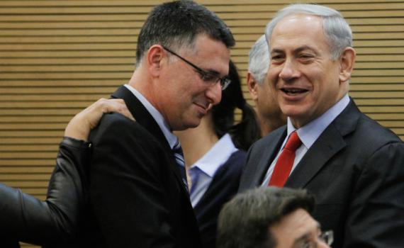 נתפס על חם: התרגיל של נתניהו לגדעון סער