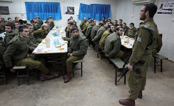 מחאה בצה"ל: לא נאכל במטבחים שתחת פיקוח צהר