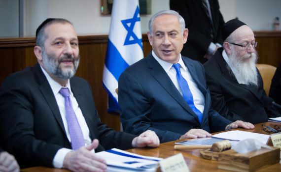 סקר: המפלגות הדתיות צונחות; גוש הימין נחלש