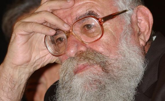 עשור לפטירתו | צפו: דרכו הציבורית של הרב עמיטל זצ"ל