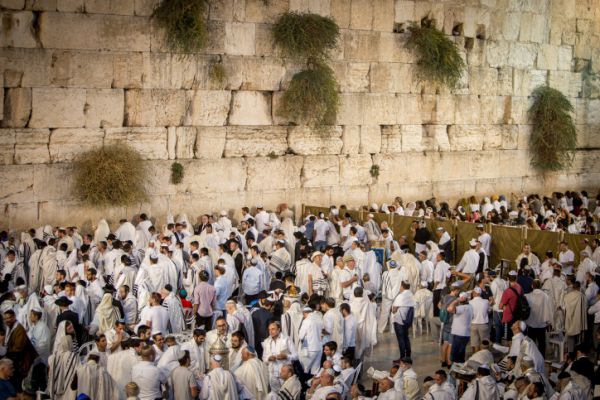 מה לעשות בצום אם אשתי חולה?שו"ת מקיף ליום כיפור