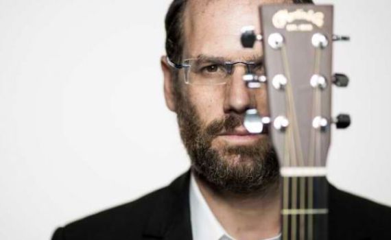 מפתיע: אהרן רזאל משחרר סינגל באנגלית