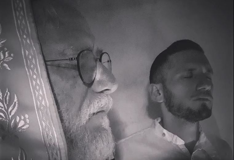 מרגש: הרב ובנו שעזב את העולם החרדי בדואט לכיפור