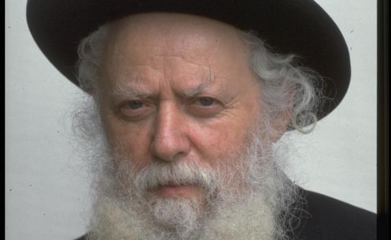 צפו: 12 שנה לפטירתו של הרב אברהם שפירא זצ"ל