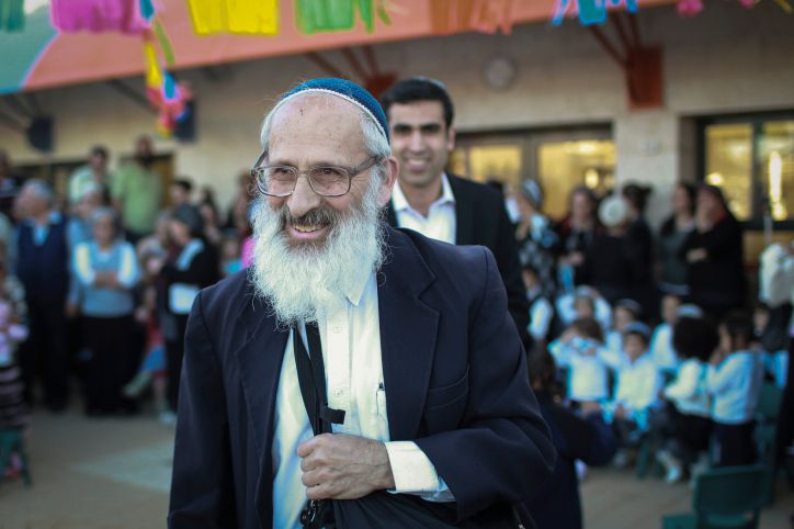 פוסט של הרב אבינר עורר סערה: "החפצה ופריצות"