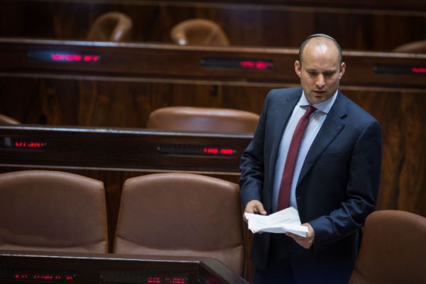 בנט: "תפילה לעם הכורדי שתחת מתקפה טורקית"