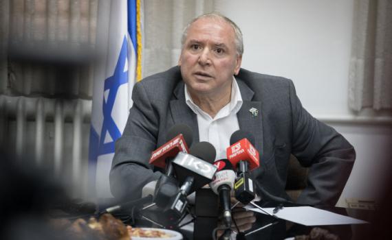 דודי אמסלם מאיים בתביעת דיבה נגד לימור לבנת