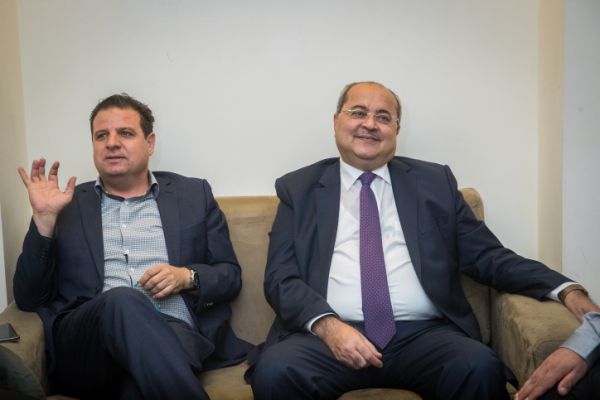 איימן עודה מטיף מוסר לימין "מעדיף עבריין יהודי"