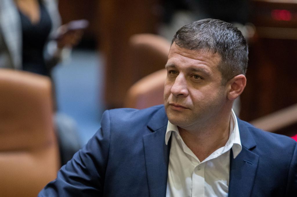 ח"כ קושניר מגיב: "תלמידי ישיבות לא עובדים"