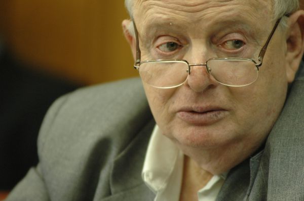 טומי היה מתבייש? יאיר שוב לא בדק בגוגל. צפו