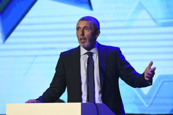 הרב רפי פרץ: "אפעל לסייע בין נתניהו וגנץ"