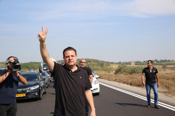 "מפריע לכם לעמוד בפקק? אנחנו מאבדים את הילדים"