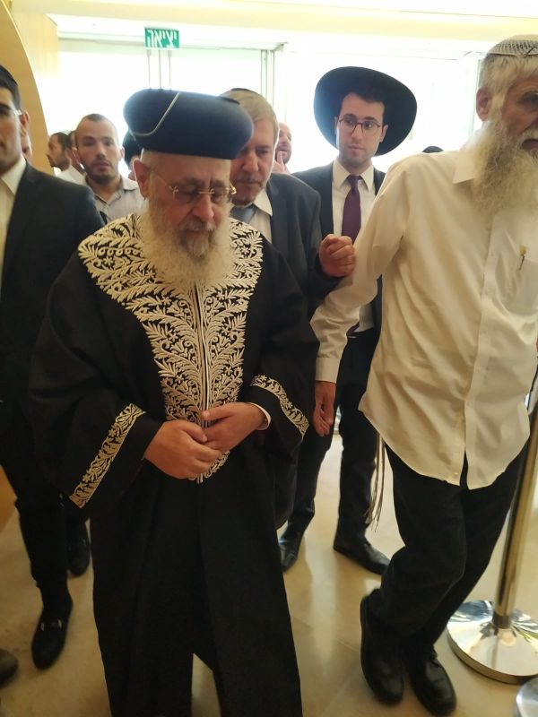 מה אמר הרב הראשי שלא איימו בקפלן?