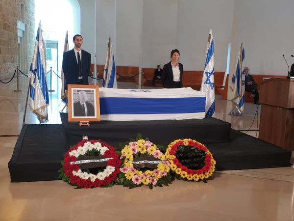 הנשיא ברק, שקד וגנץ: חולקים כבוד אחרון לשופט שמגר