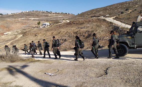 כוחות גדולים פינו והרסו שני מבנים בגבעות של יצהר