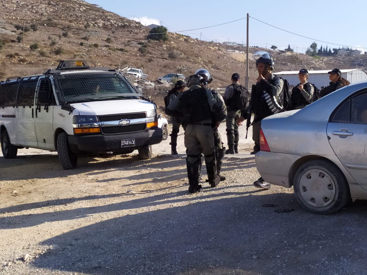 חשד: אוהל מג"ב הוצת ב'קומי אורי', החשוד נמלט