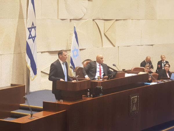 נאום בכורה בכנסת: מתן כהנא פונה לציונות הדתית
