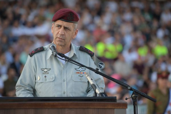 כוכבי רומז: רק אני קובע את הפקודות בשירות המשותף