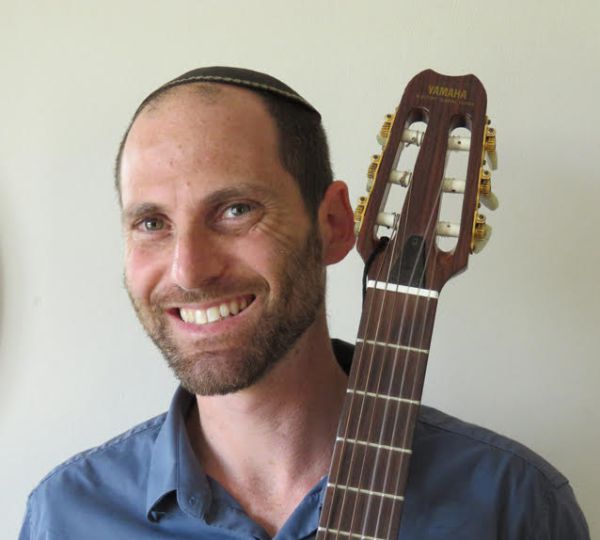 "יהי אור": סינגל מיוחד לכבוד שבת בראשית. צפו