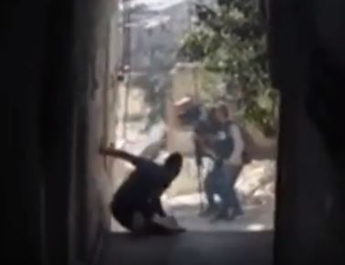 סרטון קשה לצה"ל: פלסטיני לא חמוש נורה מטווח קצר