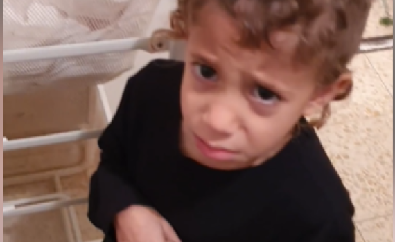 מצמרר: "לא בא לנו יותר" ילדים רועדים בממ"ד • צפו: