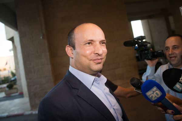 בנט: משחרר את נתניהו ממחויבות לבלוק הימין