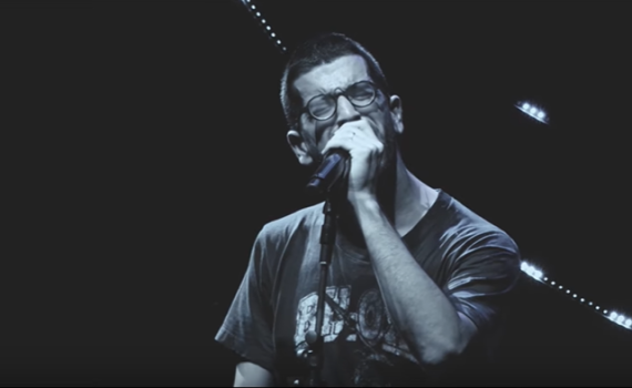 צפו: חנן בן ארי משחרר גרסת לייב מרגשת ללהיטו