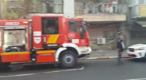 שריפה בירושלים: 7 ילדים חולצו מהדירה הבוערת