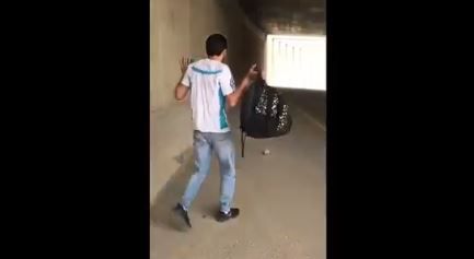 צפו: לוחמי מג"ב יורים בלי סיבה כדור ספוג על ערבי