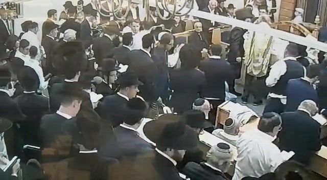 ההסכם שנגמר והמאבק הבריוני על בית הכנסת הדתי